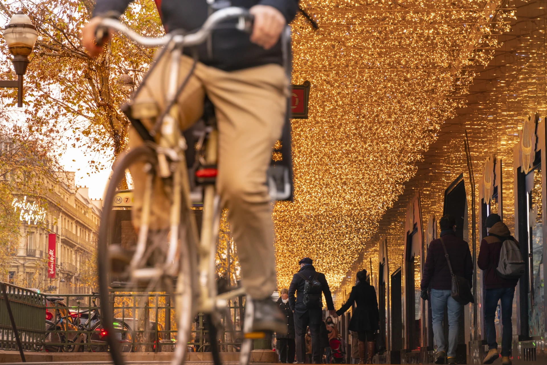 Paris Tourisme — Galeries Noel-10213